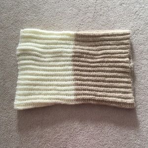 urban outfitters mini infinity scarf